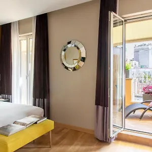 Adriano Rooftop Hotell